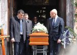 Стотици си взеха последно сбогом с Борислaв Михайлoв slid