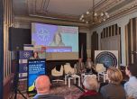 Прогноза: 45% от украинските бежанци в България ще останат у нас, ако се стигне до крехък мир slid